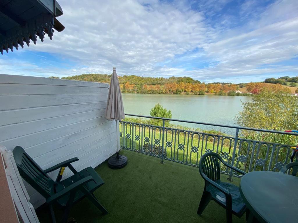 Appartement Au Calme Face Au Lac Marciac Kültér fotó